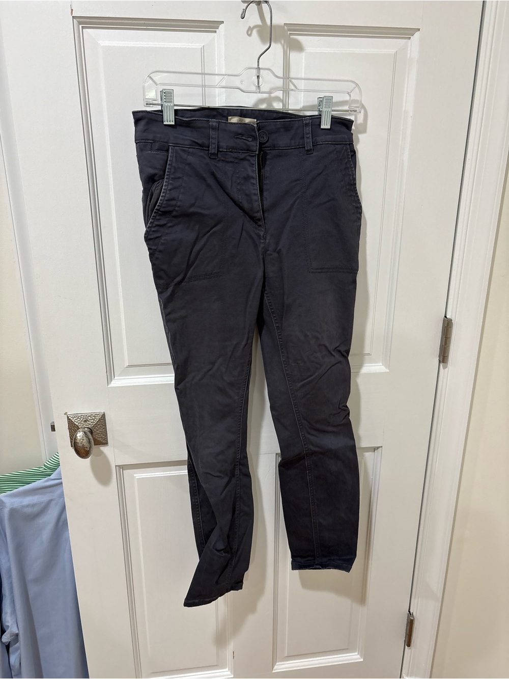 LOFT Women's Skinny Pants in Charcoal Black